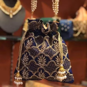 กระเป๋าใส่ผ้าไหมพอตลีย์ลายนกกระจอกเทศดีไซน์ทันสมัยปักลายซารีคอลเลกชัน2025ล่าสุดสำหรับงานเลี้ยงงานแต่งงาน - Product Image 1