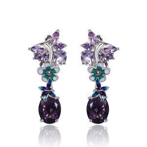 Orecchini Classici da Donna con Zircone Ovale Viola a Forma di Fiore e Farfalla per Fidanzamento - Product Image 6
