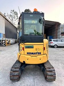 Pelleteuse d'occasion Komatsu PC30MR de 3 tonnes en bon état avec moteur et pompe-Livraison mondiale - Product Image 3