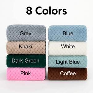 Manta de Franela Personalizada con Bordado para Perros, Suave y Transpirable - Regalos para Amantes de Gatos, Perros y Mascotas - Product Image 5