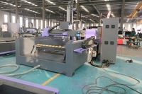 Routeur CNC 4 axes 1325 ATC AKM1325-4A1 pour le travail du bois avec tête pivotante pour la sculpture et la découpe de surfaces courbes