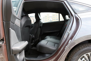 Auto economica nuova <span class=keywords><strong>Gm</strong></span> Mg5 180dvvt ammiraglia 1.5l auto Cvt 5 posti a benzina ad alta velocità auto adulti 2025 Mg5 berlina - Product Image 4