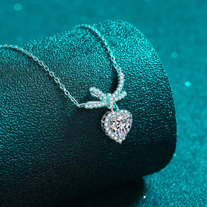 Vente en gros 2025 nouvelle décoration haute qualité 925 bijoux en argent Sterling 1ct coeur coupe Moissanite collier pour femmes - Product Image 5
