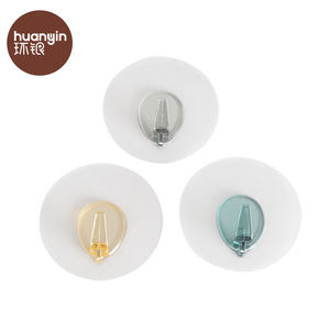 Gancho adhesivo de PVC resistente al agua moderno Gancho colgante adhesivo montado en la pared de color cristal sólido con diseño multifuncional - Product Image 1