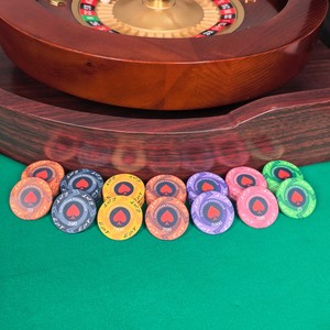 Fichas de Cerámica EPT de 39 mm con Calidad de <span class=keywords><strong>Casino</strong></span>, Número Personalizado, Regalos Corporativos, 10 g, Ficha de la European Poker Tour Personalizable para Club de Juegos - Product Image 2