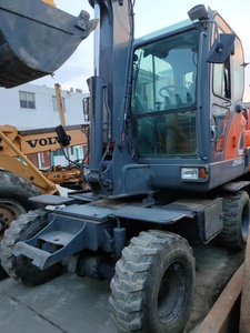 Excavatrice sur chenilles hydraulique de 6 tonnes d'occasion Doosan DX60, en excellent état, prête à la vente - Product Image 3