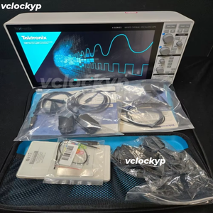 Tektronix MSO44 : Option 4-BW-500 (500 MHz) avec 4 x TPP0500B (3544) - Product Image 1
