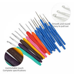 Kit d'accessoires de couture carré pour crochet et tricot, avec aiguille à tricoter, jauge, compteur, dé à coudre et étui de rangement, fait main - Product Image 2