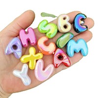 Perle lettre acrylique multicolore à grand trou, brillante, de marque QC, pour DIY, chaîne de téléphone, porte-clés, collier, bracelet