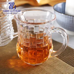 批发高白色透明土耳其阿拉伯风格玻璃茶杯带手柄玻璃Expresso咖啡杯刻印设计