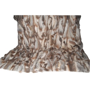 Alfombra de piel de conejo auténtica XJ, alfombra para cama, sofá, manta suave de <span class=keywords><strong>pelo</strong></span> corto esponjoso con aspecto desplumado de patrón crudo - Product Image 2