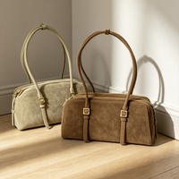 Tas Selempang Wanita Kulit Suede Asli Berkualitas Tinggi, Desain Minimalis untuk Aktivitas Sehari-hari, Bahan Lembut dan Terstruktur Rapi