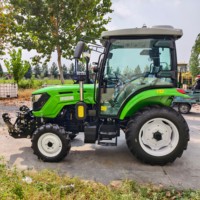 Tracteur agricole 4x4 vert 70 CV, moteur diesel, cabine vitrée, phares LED, équipement agricole