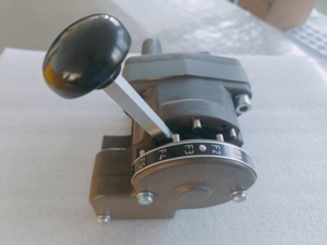 R431003806 P55556-3 P055556 8P-1S ROTAIR BSCAT Aluminiumlegierung Pneumatisches Rotations-Richtungssteuerventil - Product Image 2