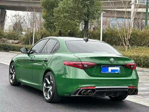 <span class=keywords><strong>Alfa</strong></span> <span class=keywords><strong>Romeo</strong></span> Giulia 2017 2.0T 200CV Edizione Deluxe - Product Image 2