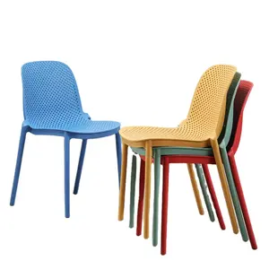 Nordic buon caffè sala da pranzo moderno ristorante Sillas De Comedor Chaise Plastique Cadeira De Jantar sedia di plastica