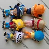 Peluches de 10 cm (4 pouces) en gros, petites peluches pour machines à attraper, porte-clés en peluche de personnages de dessins animés pour garçons et filles