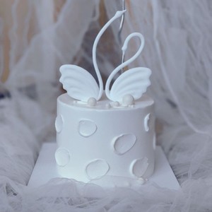 White And Black Swan Cake Toppers Soft Vinyl Round Reusable For Birthday Valentine'S Day Qixi Festival Decorations - Product Image 3