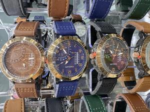 Reloj Mecánico Raqian de 38 mm con Esfera Redonda, Correa de Cuero, Visualización de Fecha Analógica, Reloj de Pulsera Unisex de Moda - Product Image 3