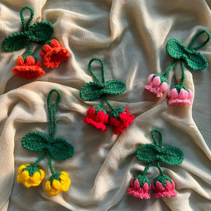 Llavero de flor de ganchillo hecho a mano, blanco y verde, estilo sencillo, amuleto de lirio de ganchillo para bolso, llavero de lirio de los valles hecho a mano - Product Image 5