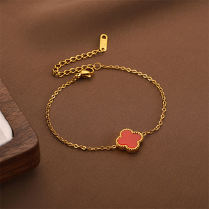 简约时尚，幸运四叶草钛钢女式手链，轻便奢华小众设计，不褪色cro - Product Image 4