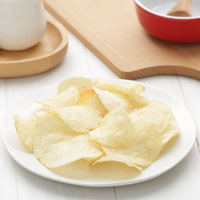 Chips de pommes de terre au beurre importées de Chine en gros, 60g*20 sachets, saveurs variées, snacks aux fruits et légumes, durée de conservation de 9 mois