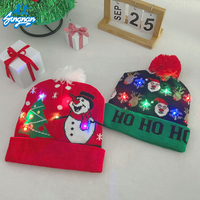 Cappello natalizio per le vacanze di alta qualità con luci a LED cappello berretto invernale in Jacquard lavorato a maglia