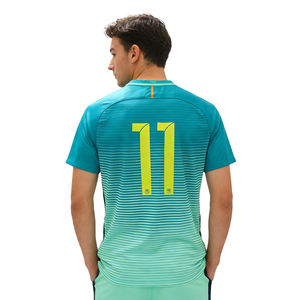 Maillot rétro inspiré N°11 |   100% polyester, col rond, manches courtes |   Maillot de style Liga espagnole et Coupe des Champions - Product Image 3