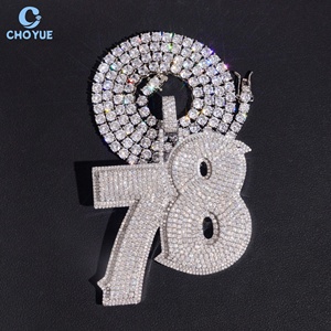 Pendentif personnalisé avec n'importe quel numéro, entièrement serti de moissanite, en argent sterling 925 massif plaqué or, moissanite VVS, bijoux hip-hop - Product Image 1