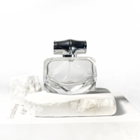 Flacon de parfum en verre atomiseur vide de luxe sur mesure, forme unique, 30 ml, 50 ml, 80 ml