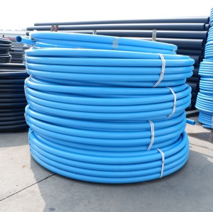 <span class=keywords><strong>Tuyau</strong></span> d'irrigation de jardin en rouleau HDPE PE100 Tube d'alimentation en <span class=keywords><strong>eau</strong></span> en plastique bleu ou noir - Product Image 1