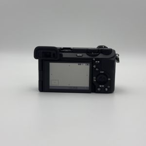 ขายกล้องมิเรอร์เลส Sony A6700 มือสอง พร้อมเลนส์ 16-50 กล้องมิเรอร์เลสระบบสัมผัส APS-C สภาพ A+ - Product Image 3