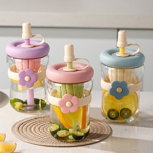 Enfants Mignon Cadeau En Plein Air Gourdes Pour Enfants Logo Personnalisé Tasse En <span class=keywords><strong>Verre</strong></span> Enfants Bouteille D'eau En <span class=keywords><strong>Verre</strong></span> avec Manchon De Fleur et <span class=keywords><strong>Infuseur</strong></span> - Product Image 1