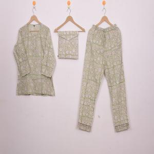 Ensemble de pyjama imprimé floral uni - Vêtements de nuit en coton artisanal, pyjama d'été bohème pour femmes et vêtements de détente, cadeau - Product Image 2