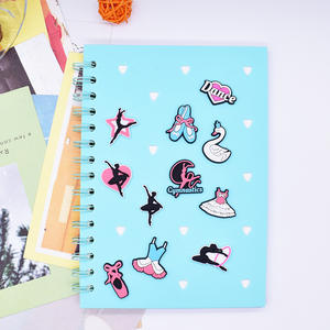 Breloques pour <span class=keywords><strong>chaussures</strong></span> <span class=keywords><strong>de</strong></span> ballet HY, en PVC souple, décoration pour <span class=keywords><strong>chaussures</strong></span>, boucle pour <span class=keywords><strong>chaussures</strong></span> <span class=keywords><strong>de</strong></span> gymnastique, breloques pour sabots <span class=keywords><strong>de</strong></span> <span class=keywords><strong>danse</strong></span>, accessoires <span class=keywords><strong>de</strong></span> bricolage - Product Image 4