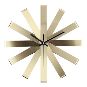 <span class=keywords><strong>Reloj</strong></span> de <span class=keywords><strong>pared</strong></span> ordic creativo para sala de estar, <span class=keywords><strong>reloj</strong></span> de <span class=keywords><strong>pared</strong></span> simple de Arte Negro a la moda de lujo ligero - Product Image 6