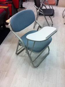 Chaise de conférence pliable avec tablette d'écriture intégrée, style moderne, en fer, pour églises, salles de formation, cinémas et salles de conférence, avec assise rembourrée - Product Image 5