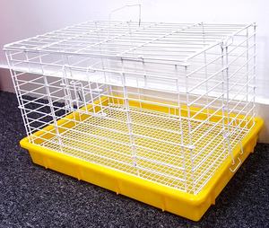 Cage à lapin jaune de luxe avec tous les accessoires de mesure | Matériau en fil de fer et type de palette de plateau en plastique - Product Image 1