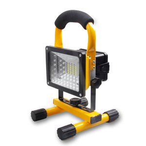 ไฟสปอร์ตไลท์ LED 2400 ลูเมน ความสว่างสูง ชิป COB แสงกว้าง สำหรับงานกลางแจ้ง พร้อมหูหิ้วและขาตั้ง CRI 80 รับประกัน 2 ปี - Product Image 2
