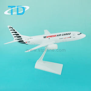 Modèle d'<span class=keywords><strong>avion</strong></span> personnalisable en plastique à l'échelle 1/200, 33 cm, Boeing 737-300 Express <span class=keywords><strong>Cargo</strong></span> Aérien, cadeau à thème - Product Image 2