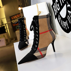 Botines de tacón alto de 8 cm para mujer, de ante a cuadros, con punta, con cordones, informales, de moda 2025 - Product Image 1
