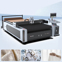 Cortadora CNC Automática con Cuchilla Oscilante y Mesa Transportadora para Corte Continuo de Materiales Textiles, de Cuero y Flexibles