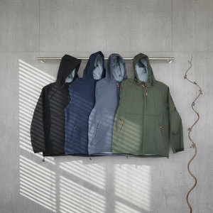Outdoor Softshell Jacket Water Resistant Windproof Breathable Jacket For Hiking Camping