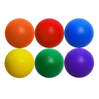 Balle spongieuse anti-stress avec logo personnalisé pour fenêtre de 90 jours Jouet anti-stress en forme de cœur de football en mousse PU souple 004