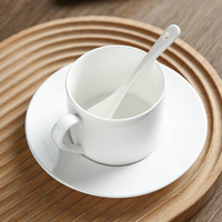 Vente en gros logo personnalisé classique tasse à café expresso soucoupe ensembles tasse à café en céramique blanche pour restaurants