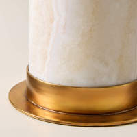 Lampe de table moderne, décoration de chambre d'hôtel de luxe, cylindre en albâtre, pierre d'onyx naturelle, abat-jour en tissu laiton, lampe de table Natalia Onyx