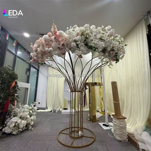 LEDA - Soporte de Pilar Decorativo para Eventos con Forma de Flor Gigante de Lujo para Decoración de Bodas - Product Image 1