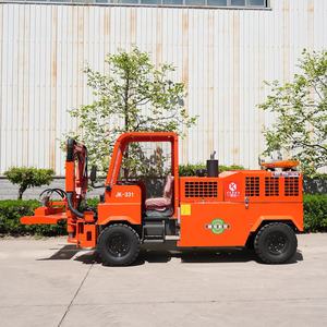 Robot de taille-haie diesel autotracté robuste avec bras télescopique hydraulique pour autoroute, certifié CE - Product Image 6