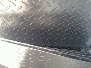Tôle d'acier galvanisé <span class=keywords><strong>à</strong></span> carreaux Z30-Z275, revêtement zinc, pour plancher, <span class=keywords><strong>prix</strong></span> <span class=keywords><strong>de</strong></span> la tôle d'acier galvanisé <span class=keywords><strong>à</strong></span> carreaux en acier <span class=keywords><strong>au</strong></span> carbone - Product Image 4