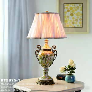 Lampe de table en marbre vert de luxe haut de gamme personnalisée, base en laiton antique, luminaire de lecture en céramique pour hôtel, villa - Product Image 3